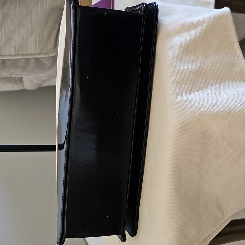 🌟CHANEL🌟 RARE AUTHENTIC Black Patent Leather Suede Flap Bag - Picture 7 of 14